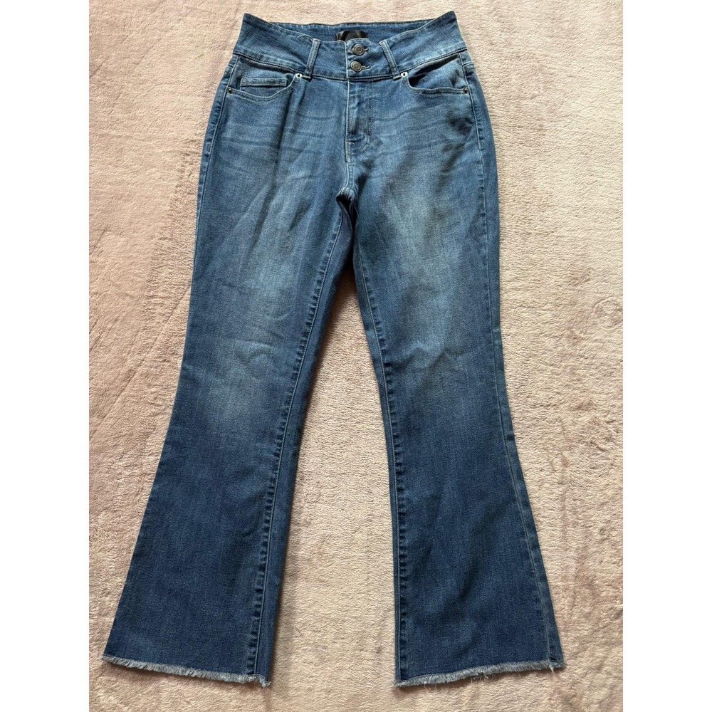 Daily Thread Women's High Rise Flare Leg Jeans Frayed‎ Hem Size 4